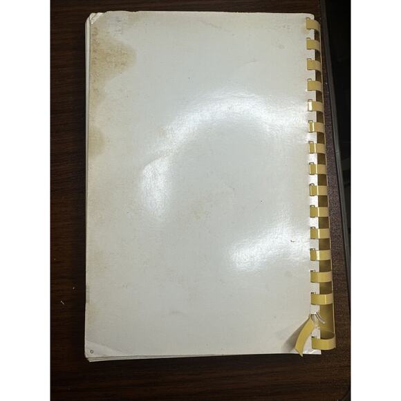 Outstanding Recipes From United Methodist Youth Spiral Bound Cookbook - 1978 - Picture 2 of 4